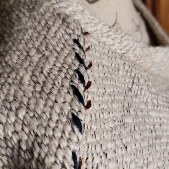 Lucky Brand Crew Neck Pullover Sweater  Sz S - Picture 7 of 9